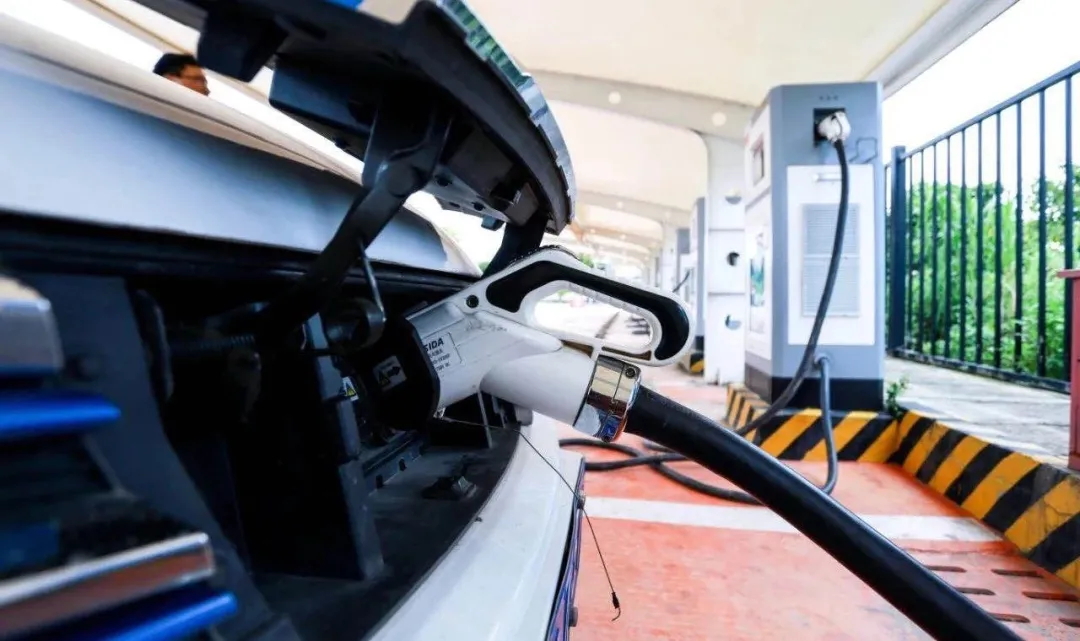 新能源汽車溫度傳感器：驅動可持續發展的重要組成部分